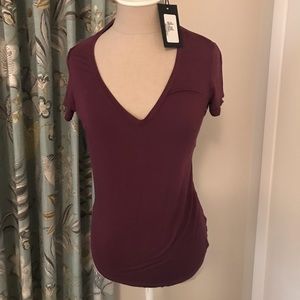 Paige v-neck T-shirt